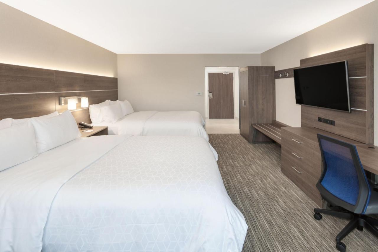 Holiday Inn Express Hotel & Suites Ottawa Airport By Ihg Extérieur photo