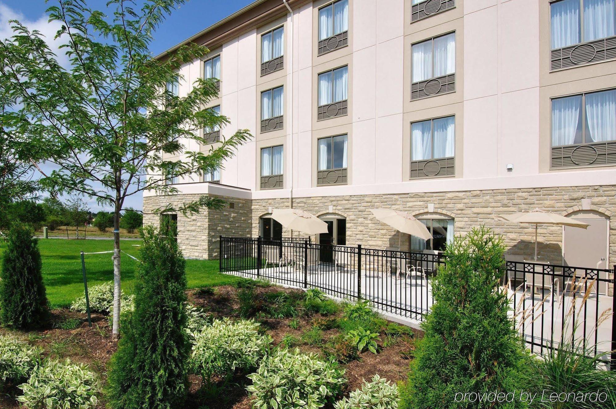 Holiday Inn Express Hotel & Suites Ottawa Airport By Ihg Extérieur photo