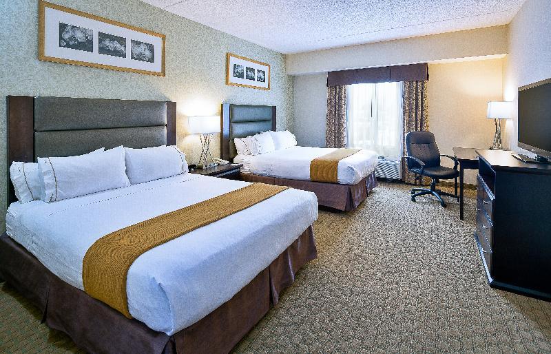 Holiday Inn Express Hotel & Suites Ottawa Airport By Ihg Extérieur photo